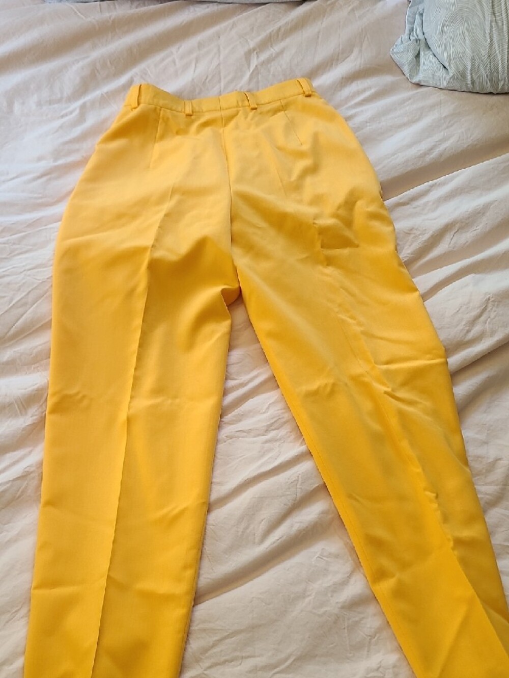Vintage Escada Apricot High-Waist Trousers Size 36 100%wool - Picture 6 of 7